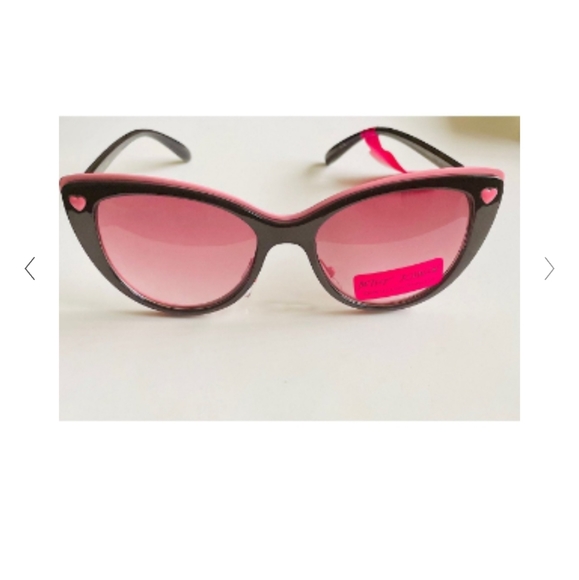 NWOT Betsey Johnson Two-toned Cat Eye Sunglasses - Picture 5 of 5